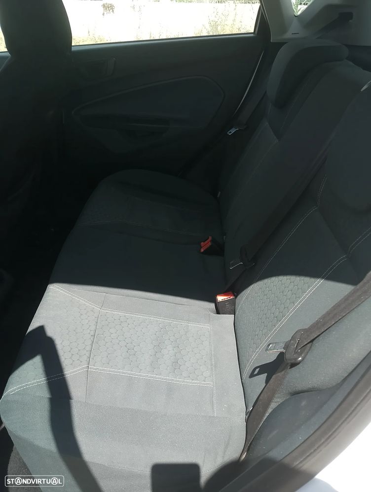 Ford Fiesta 1.4 TDCI Titanium - 6