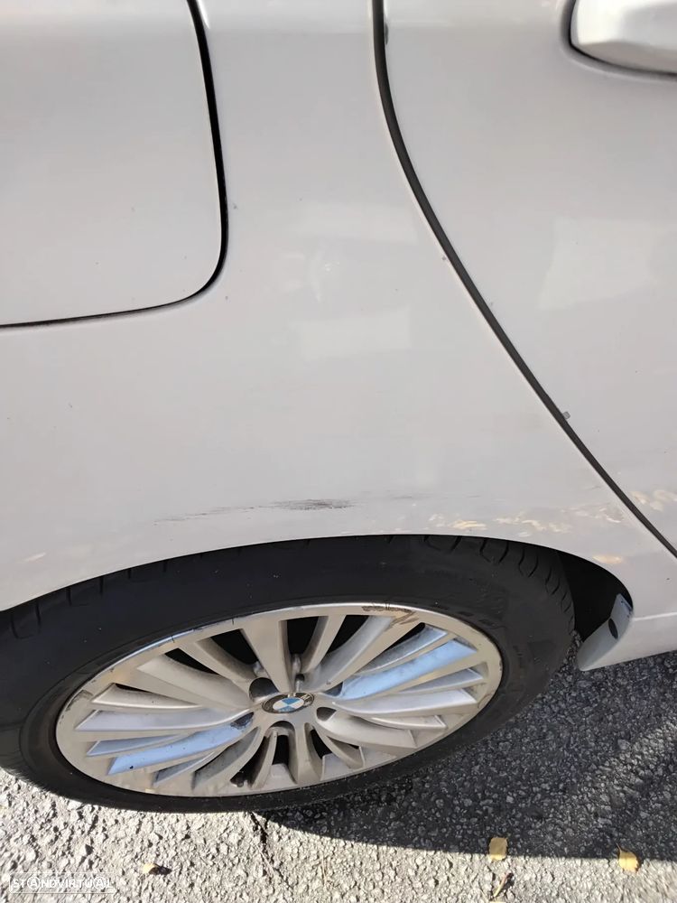 BMW 218 Active Tourer d Line Luxury Auto - 23