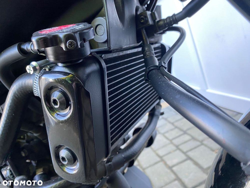 Yamaha XSR - 13