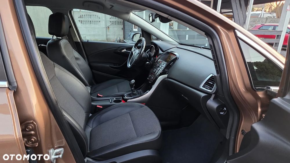 Opel Astra 1.4 T Cosmo - 8