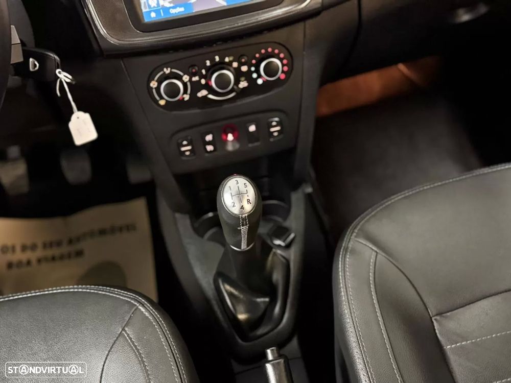 Dacia Logan MCV 0.9 TCe Stepway - 32