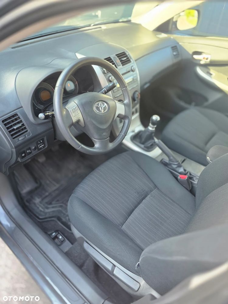Toyota Corolla 1.6 Luna Start - 5