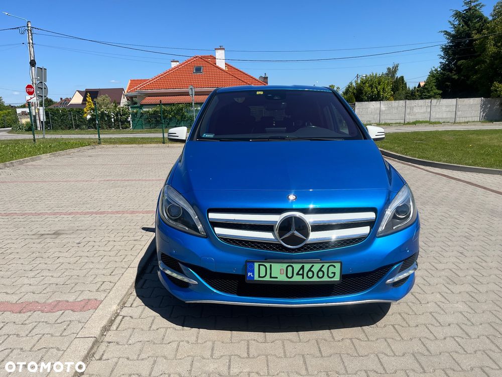 Mercedes-Benz Klasa B (Electric Drive) 250 e - 3