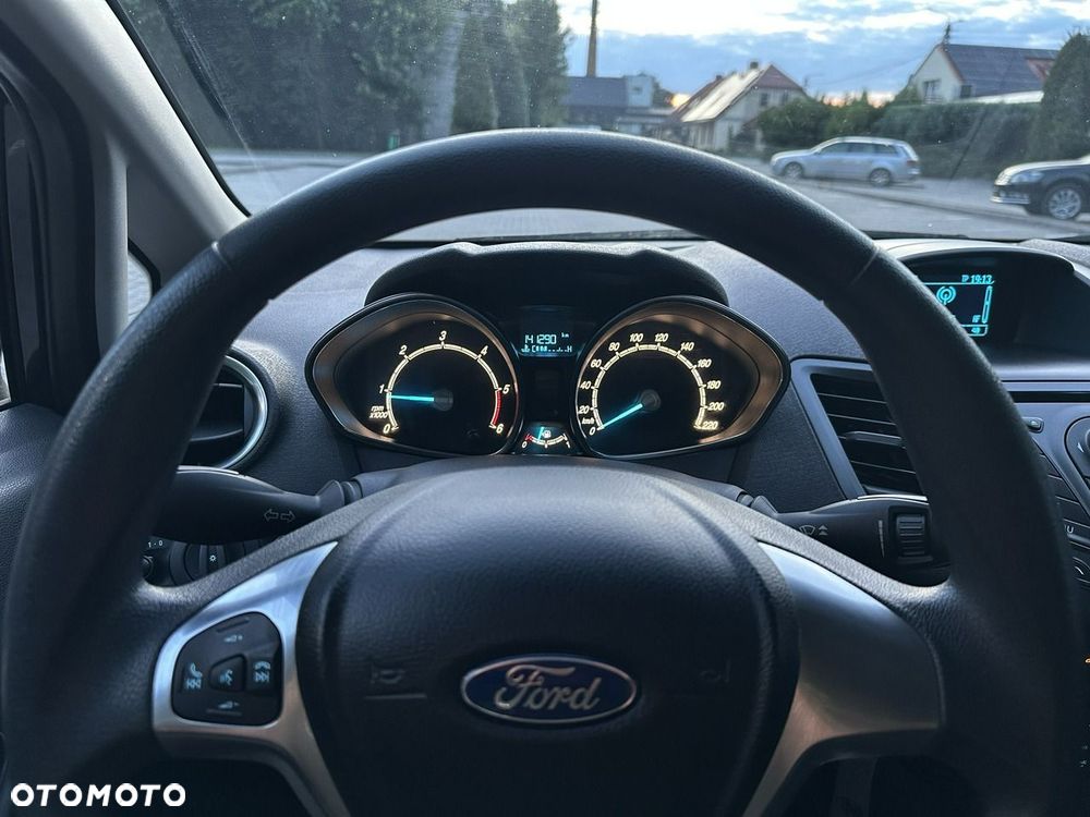 Ford Fiesta - 15