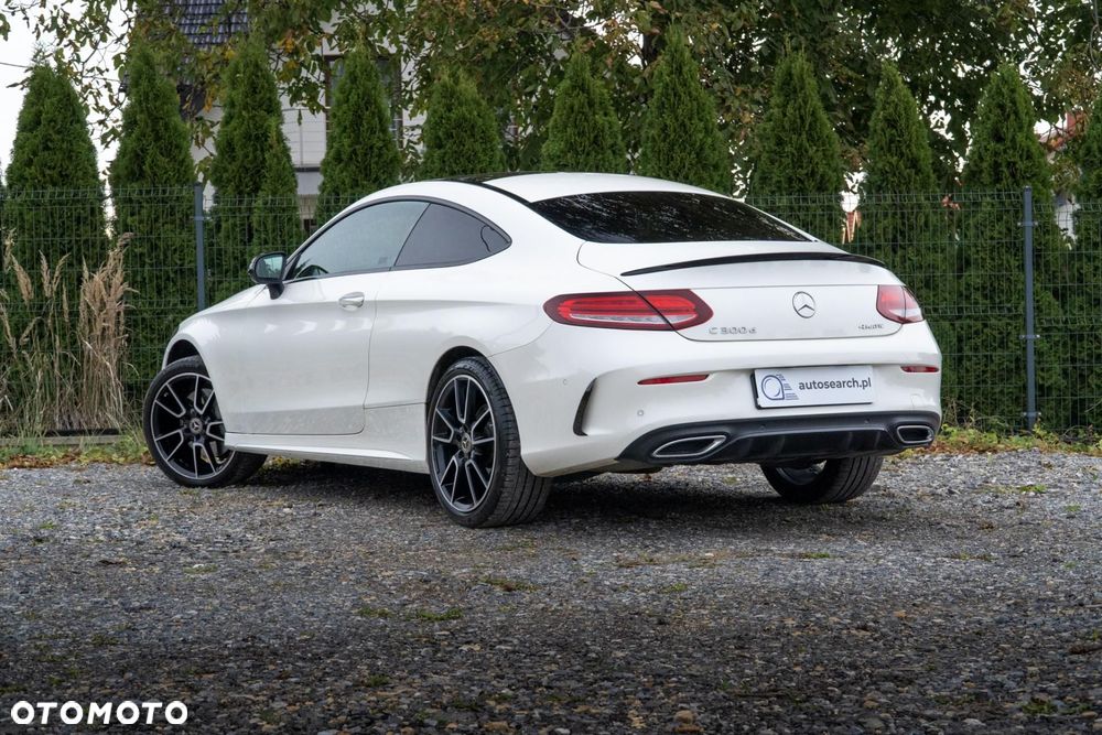 Mercedes-Benz Klasa C 300 d 4MATIC 9G-TRONIC - 6