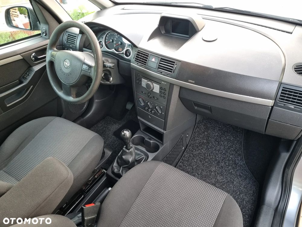 Opel Meriva 1.6 Cosmo - 12