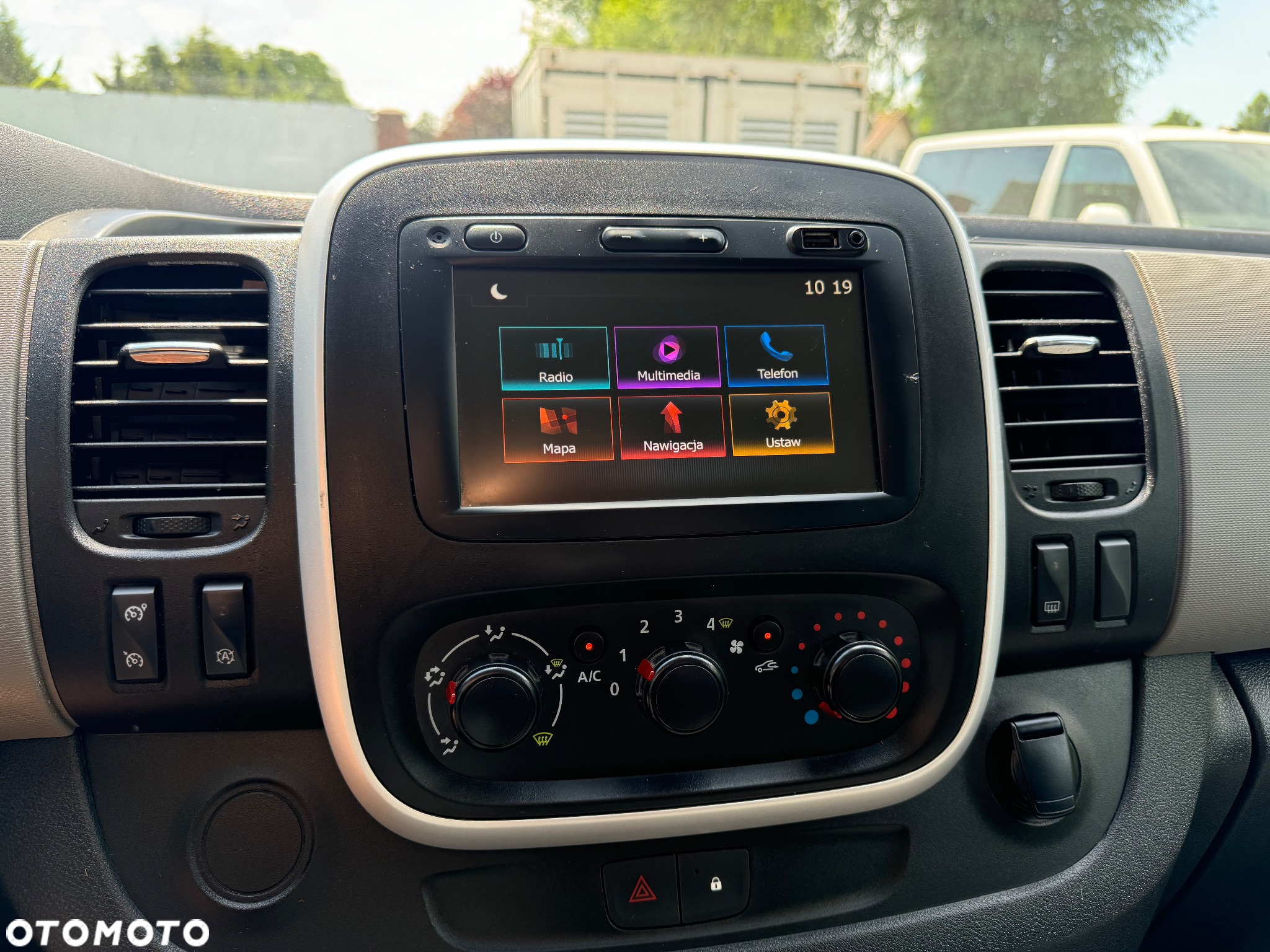 Renault Trafic - 29