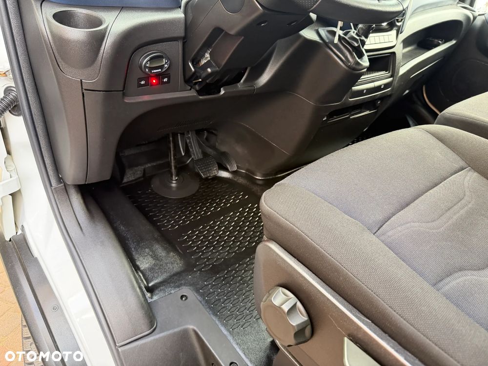 Iveco Daily 3,0 Izoterma 10 EP Winda - 14