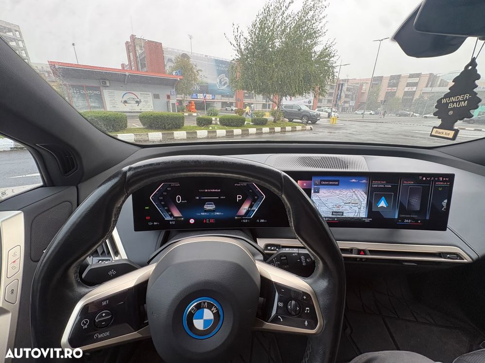BMW iX xDrive40 - 6