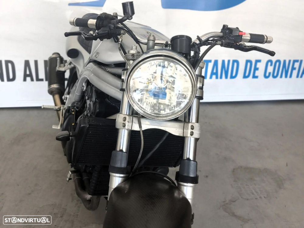 Triumph Daytona - 8