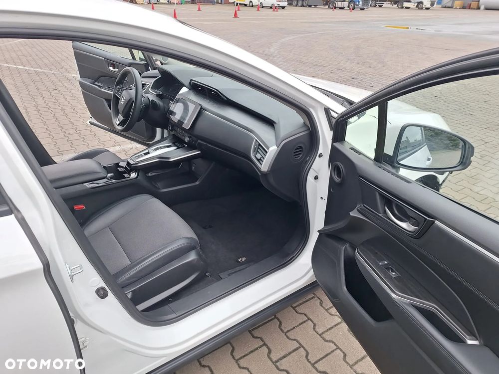 Honda Clarity - 13
