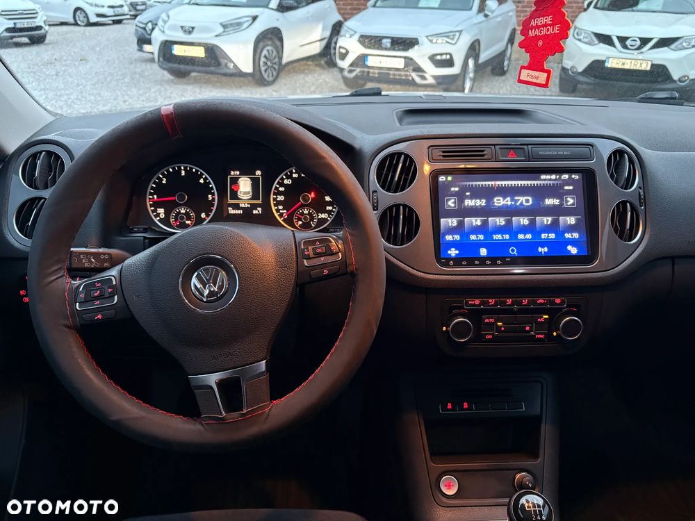 Volkswagen Tiguan 2.0 TDI DPF BlueMotion Technology Freestyle - 9