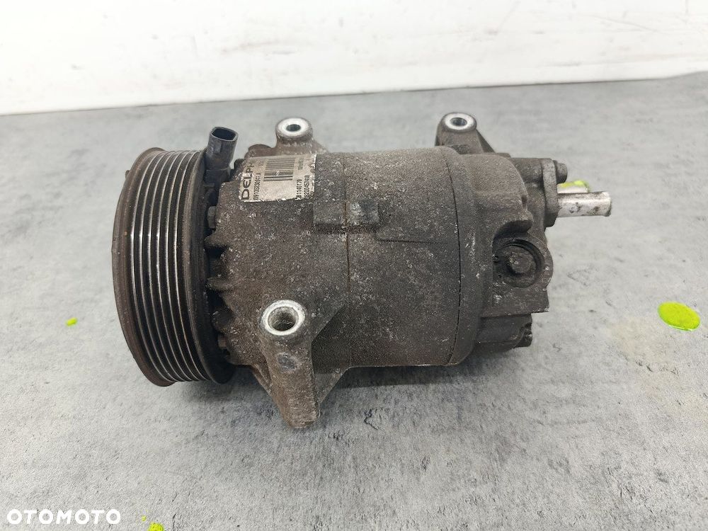 POMPA, SPRĘŻARKA KLIMATYZACJI RENAULT MEGANE II 8200457418 DELPHI 2.0 16V - 2