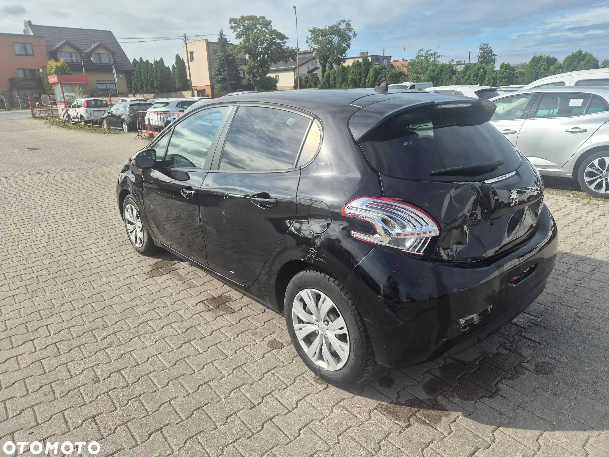 Peugeot 208 1.6 e-HDi Allure STT - 4