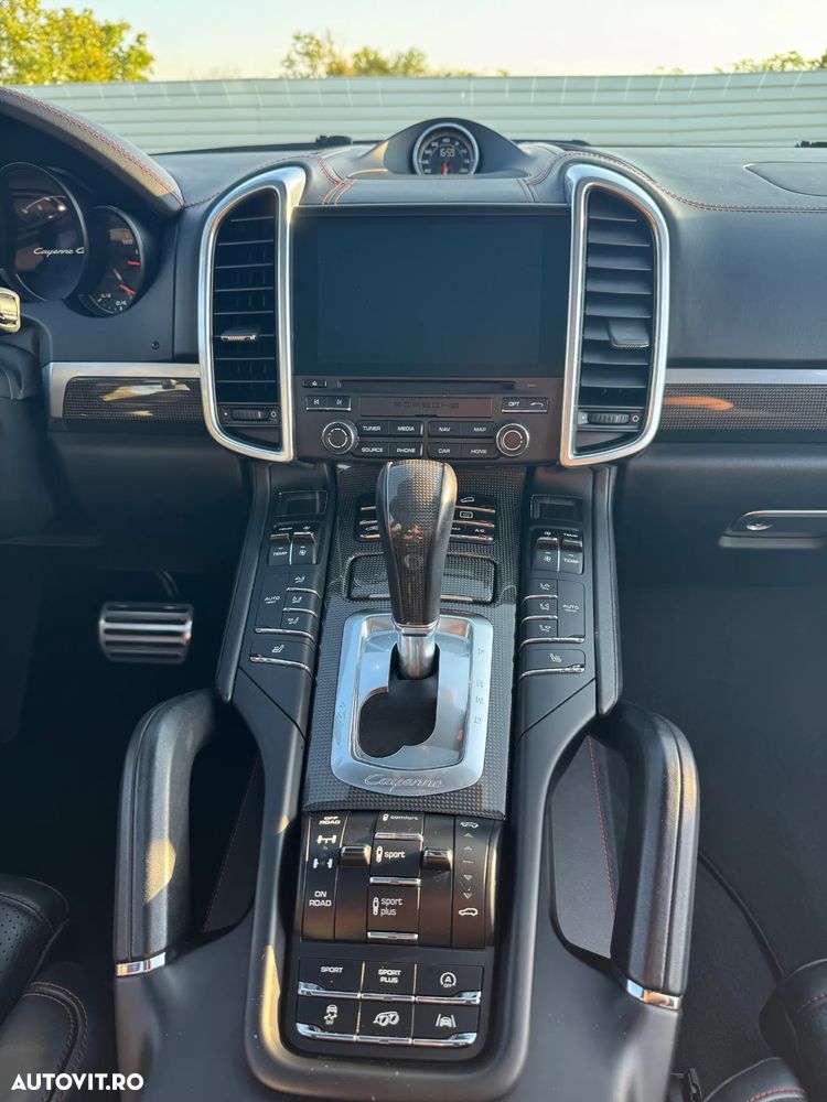 Porsche Cayenne 3.6 L GTS - 29