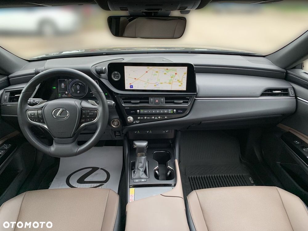 Lexus ES 300h Business Edition - 17