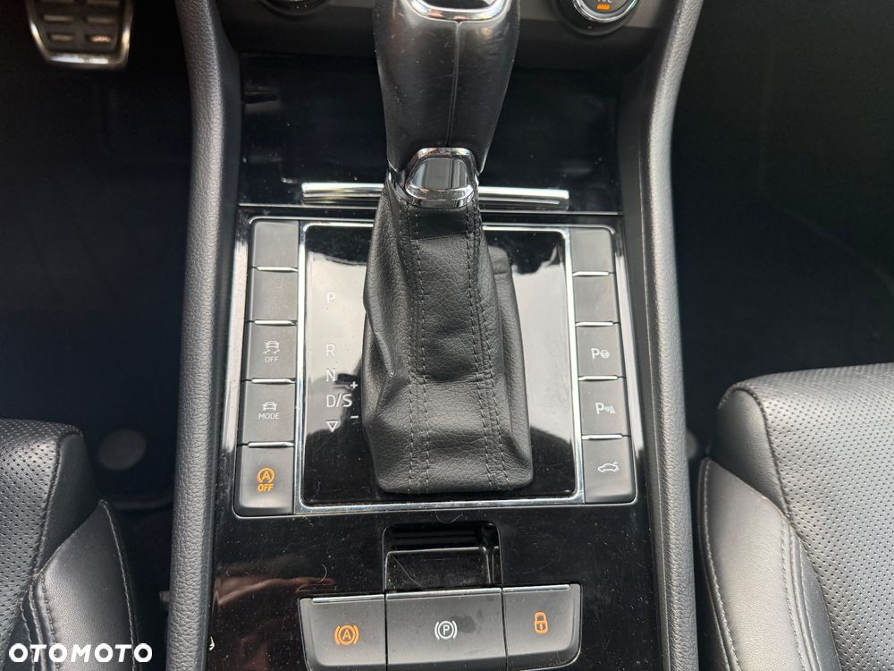Skoda Superb 2.0 TDI L&K DSG - 23