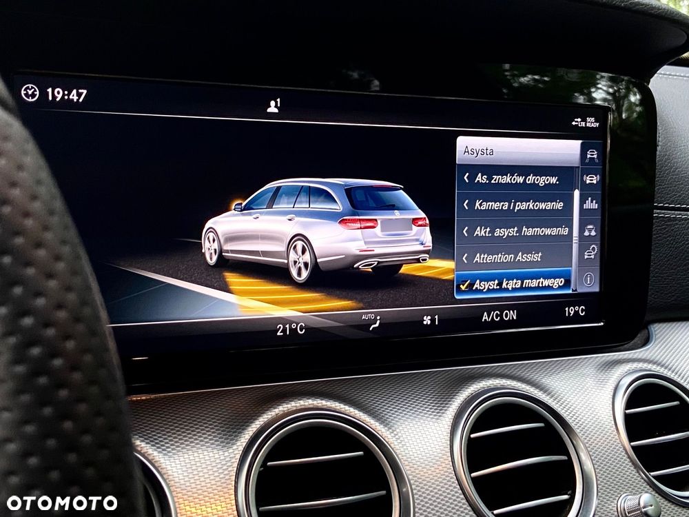 Mercedes-Benz Klasa E 220 d 9G-TRONIC AMG Line - 20