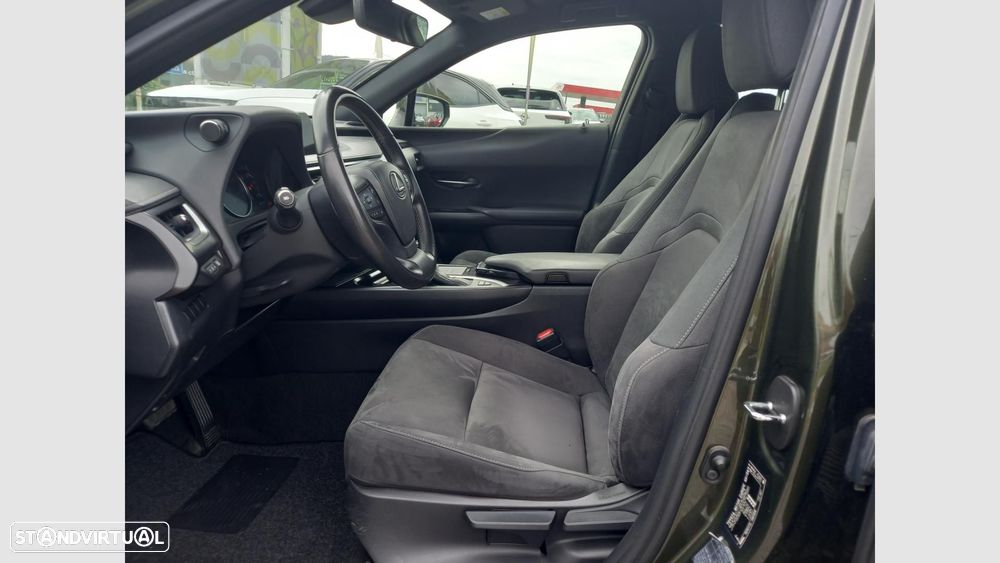 Lexus UX 250h Executive - 12