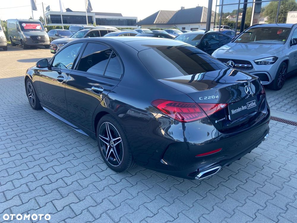 Mercedes-Benz Klasa C 220 d 4Matic 9G-TRONIC AMG Line - 4
