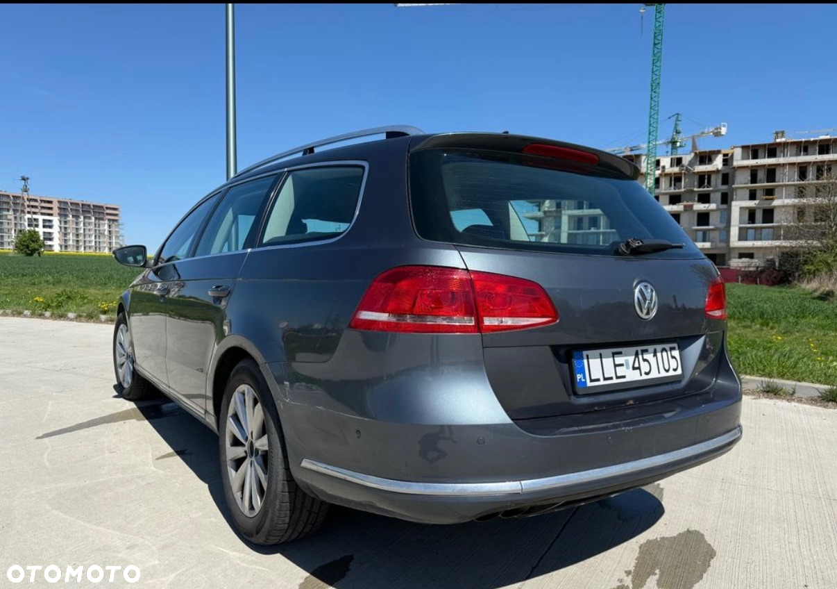 Volkswagen Passat 2.0 TDI Highline - 5