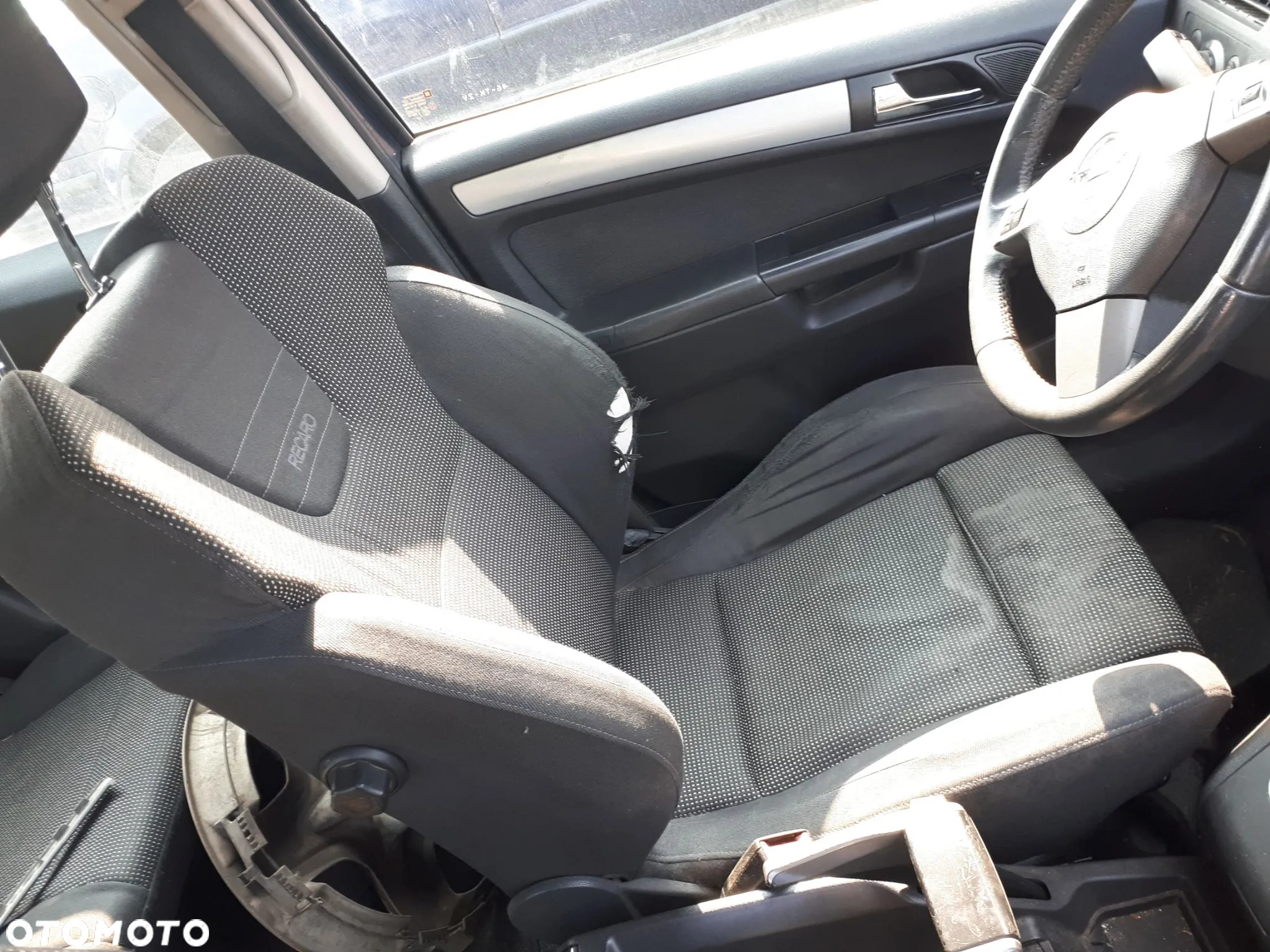OPEL ZAFIRA B 05-08 1.9 CDTI ROZRUSZNIK - 37