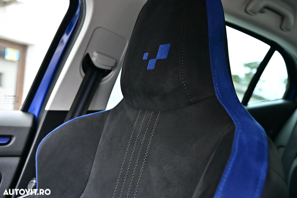 Renault Megane ENERGY TCe 205 EDC GT - 15
