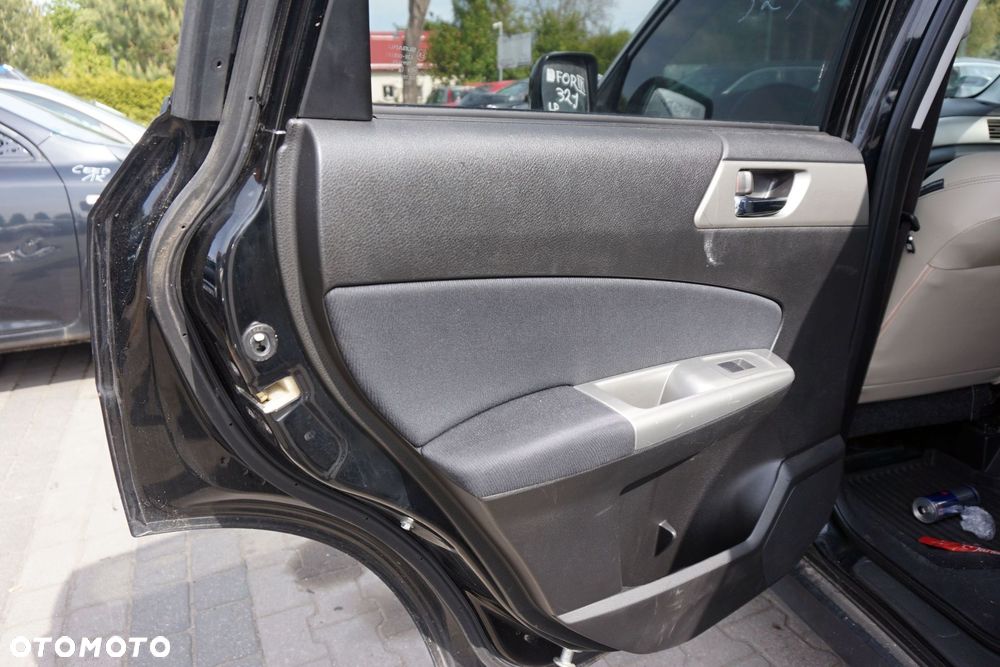 DRZWI TYLNE LEWE FORESTER III SH 32J  CZARNY SUBARU 2008-2013 - 9
