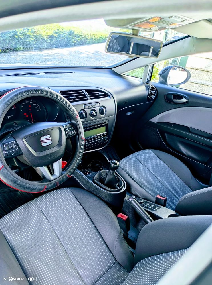 SEAT Leon 1.6 TDI Ecomotive Reference - 7