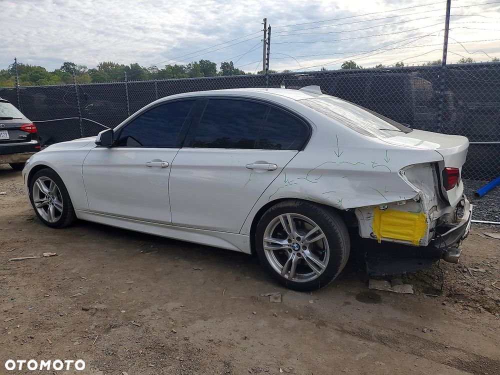 BMW Seria 3 2018 photo 2