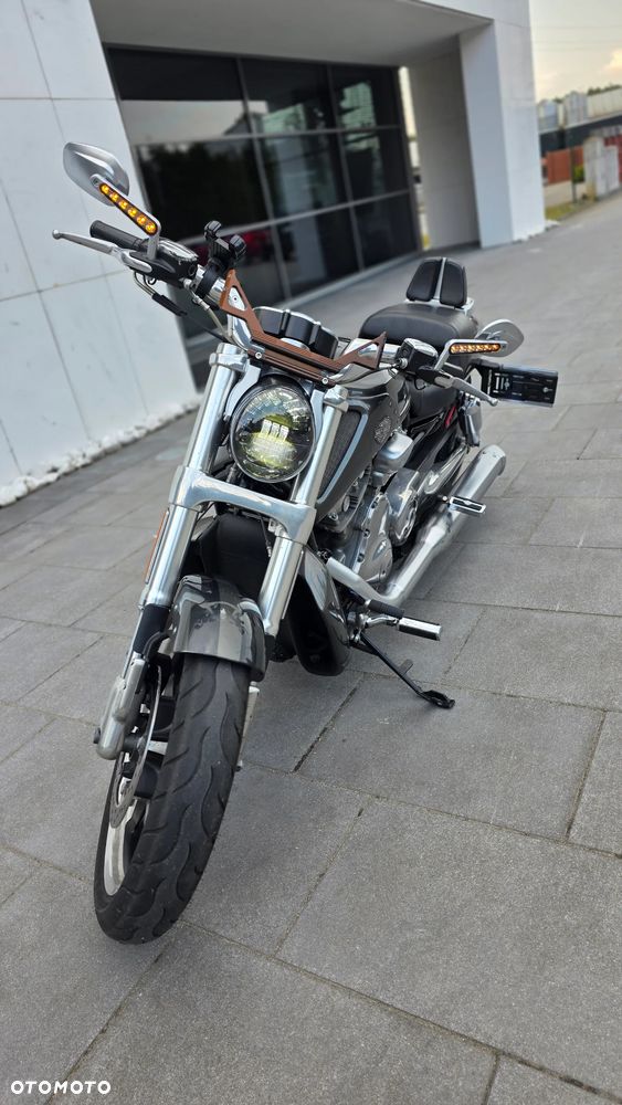 Harley-Davidson V-Rod Muscle - 14