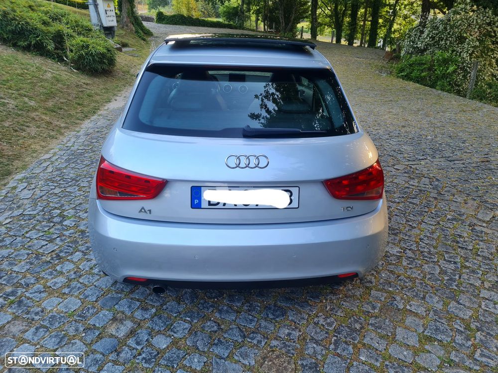 Audi A1 1.6 TDI S-line - 3