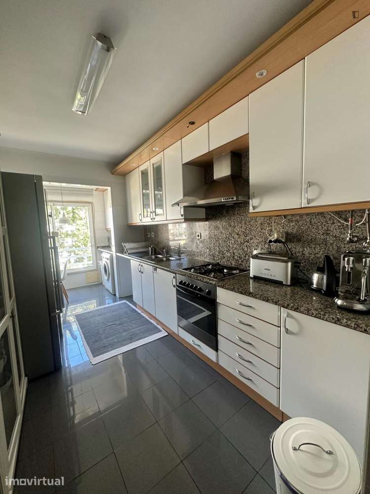 Quarto - localizado em Parede Lisbon - Grande imagem: 2/9