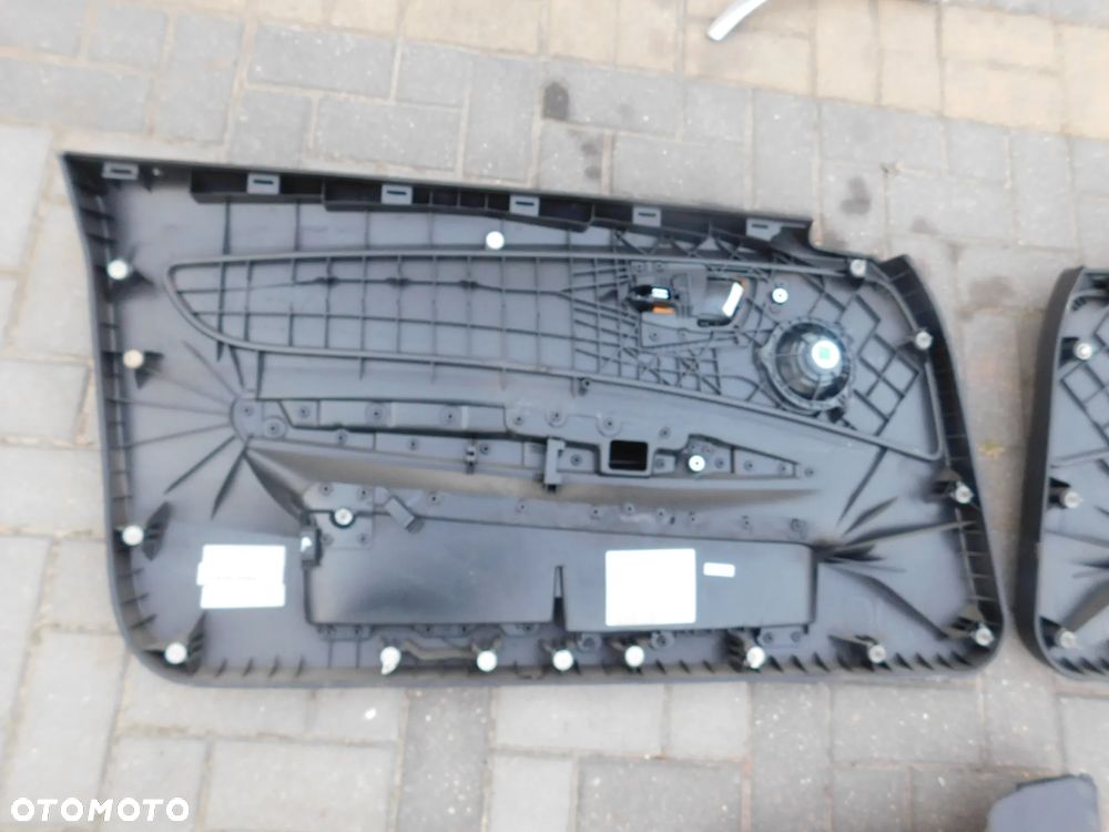 boczki drzwi tapicerka BMW E81 3D M-PAKIET CZARNA - 25