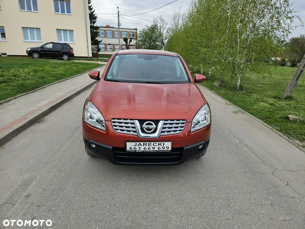Nissan Qashqai - 2
