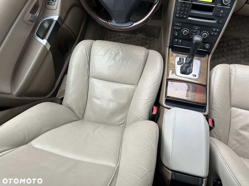 Volvo XC 90 3.2 AWD Geartonic Summum - 18