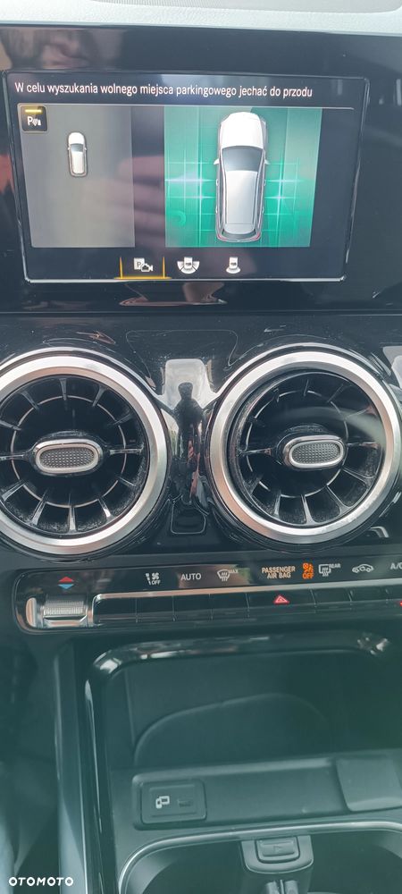 Mercedes-Benz Klasa B 180 7G-DCT Style - 32