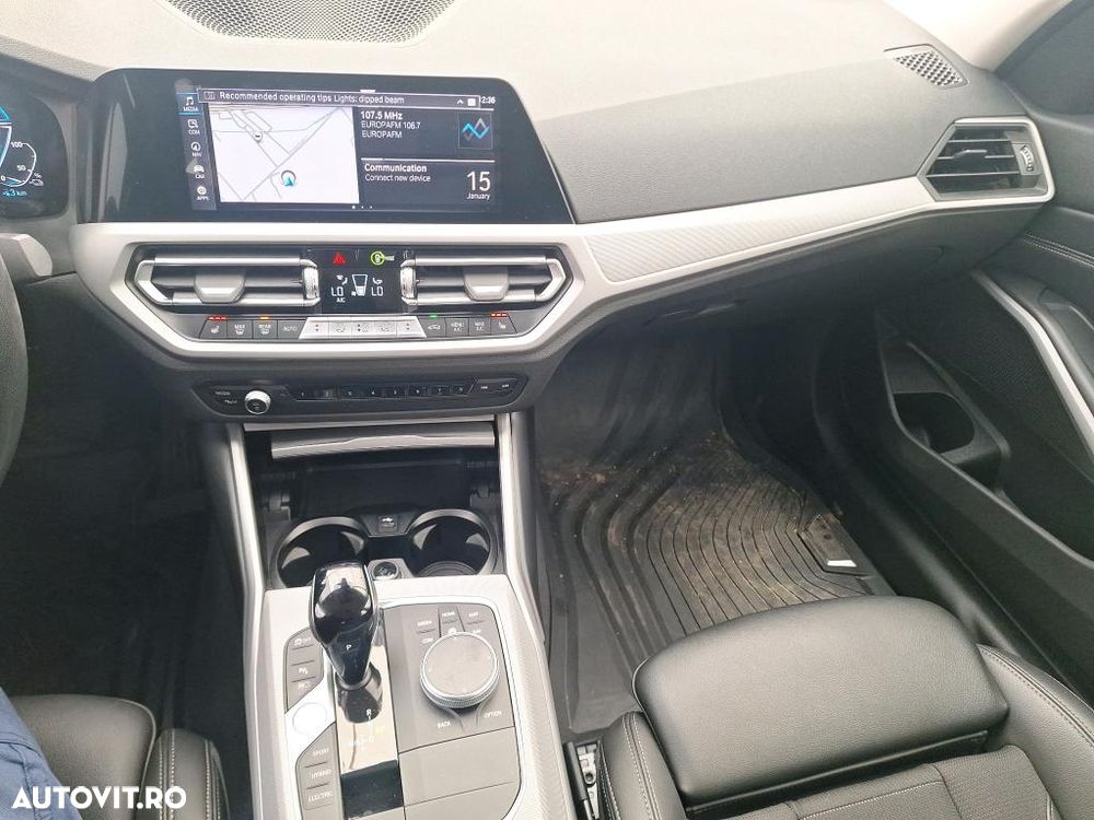 BMW Seria 3 330e xDrive Aut. Sport Line - 5