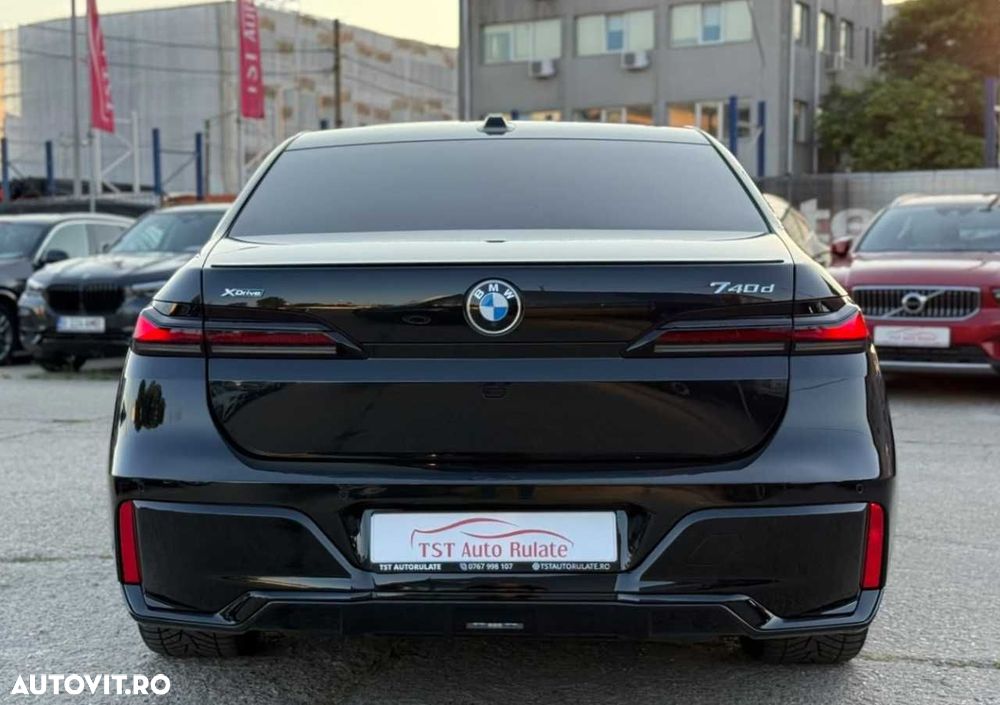 BMW Seria 7 - 8