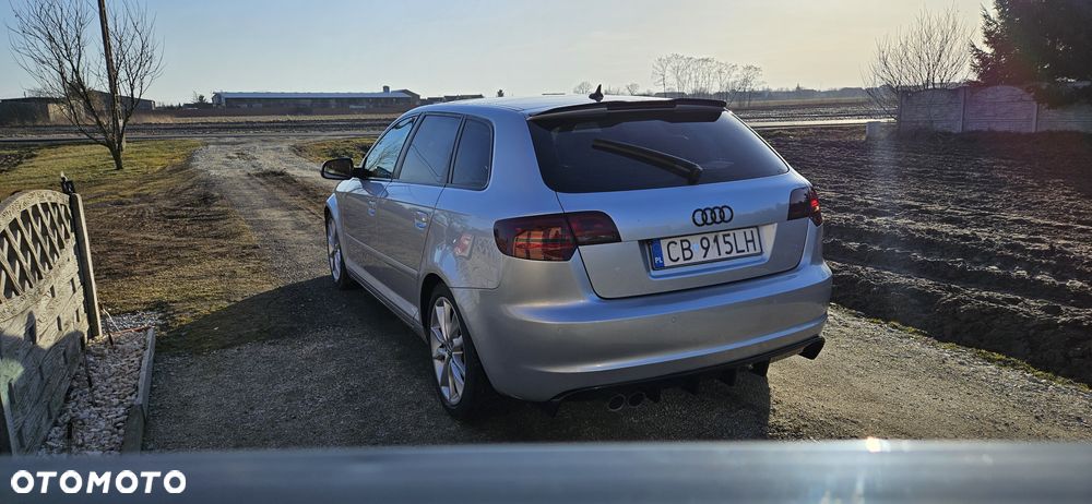 Audi A3 Sportback 2.0 TDI DPF (DSG) S tronic Ambiente - 4