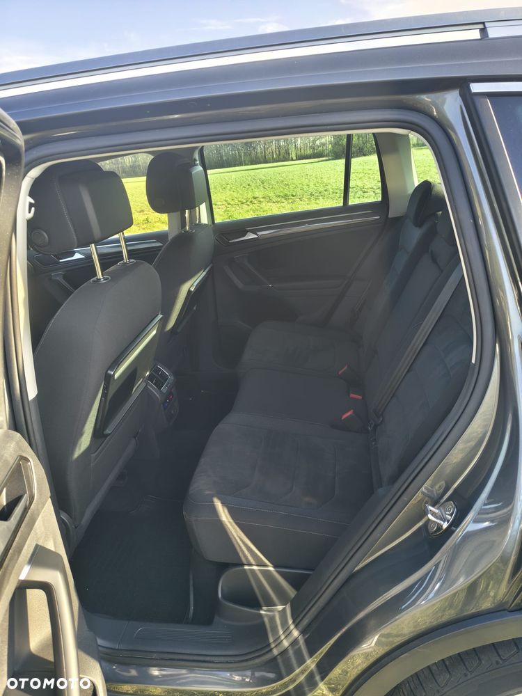 Volkswagen Tiguan - 10