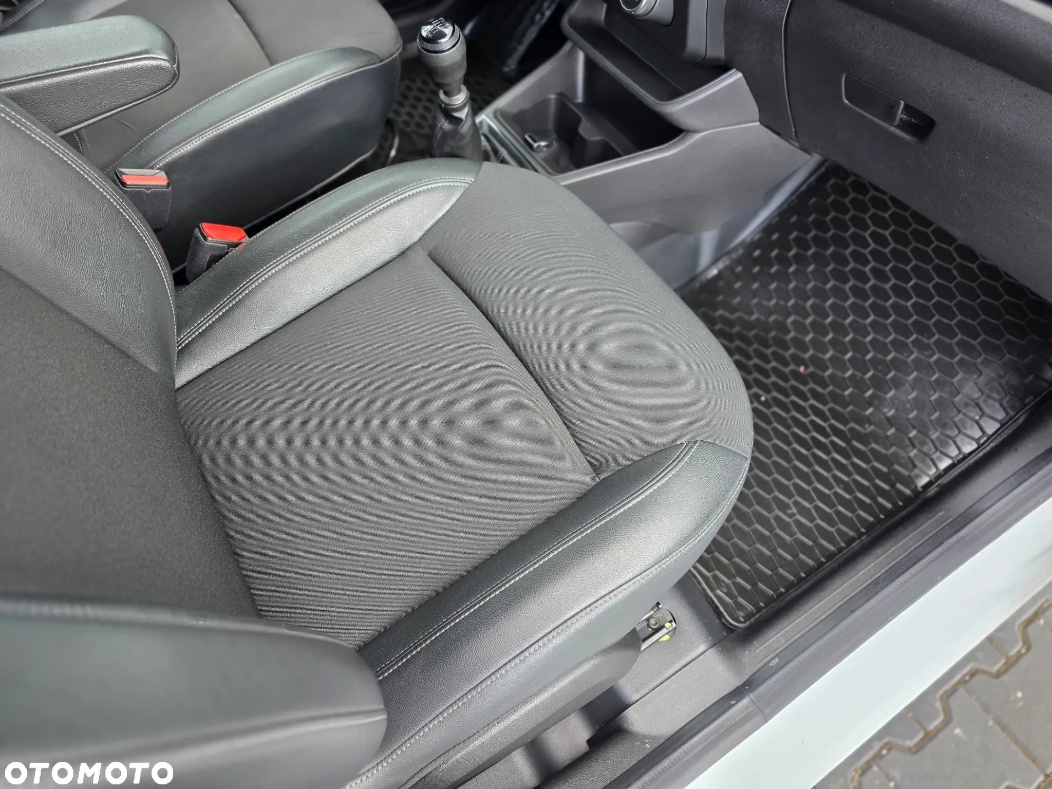 Renault Renault Express 1.3 Tce Pack Clim Kangoo 2022Rok BEZWYPADKOWE z Polskiego Salonu I Bogate Wyposażenie min: Kamera Cofania Klimatyzacja i Nawigacja I Kilka Sztuk Do Wyboru I Faktura Vat 23%I ZAPRASZAMY - 23