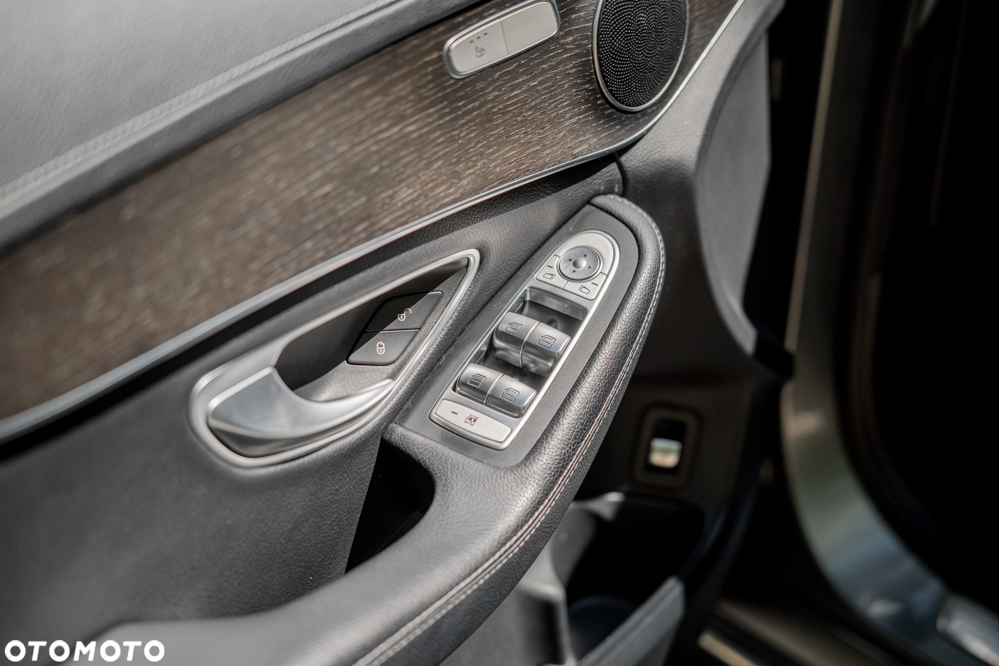 Mercedes-Benz Klasa C 300 4MATIC 9G-TRONIC - 12