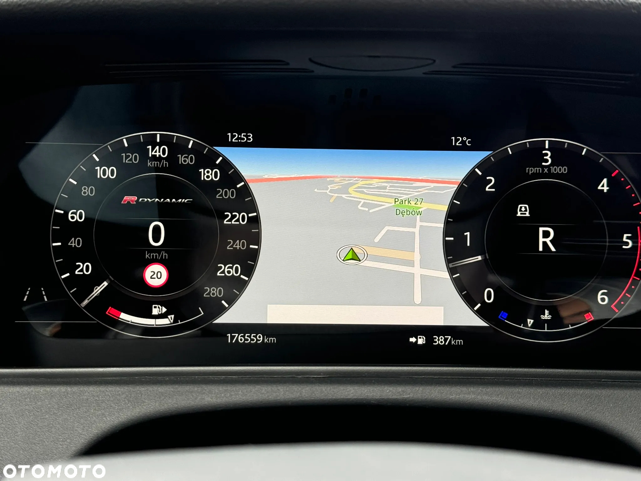 Land Rover Range Rover Velar 3.0d R-Dynamic - 33