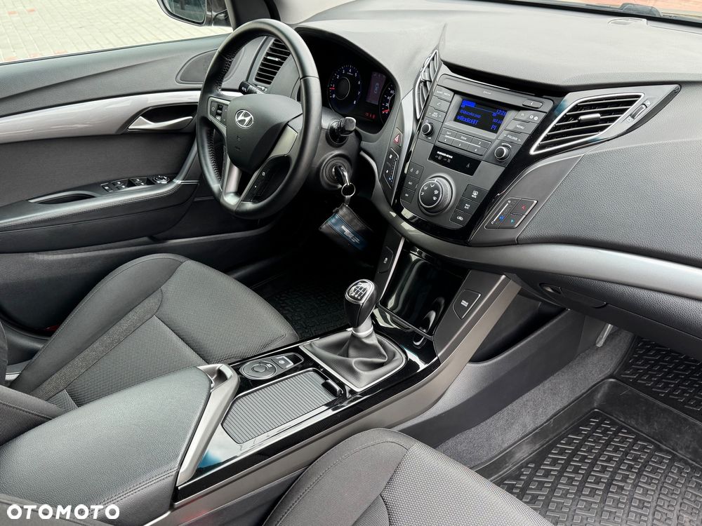 Hyundai i40 Kombi 1.6 Trend - 35