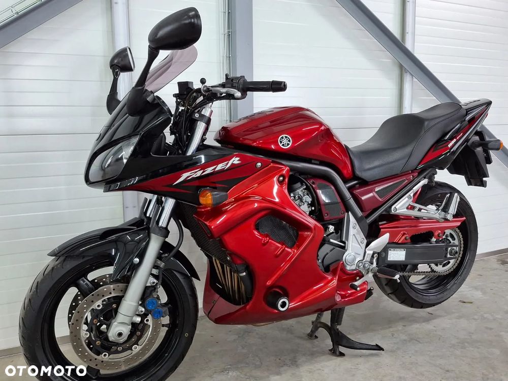 Yamaha FZS - 7
