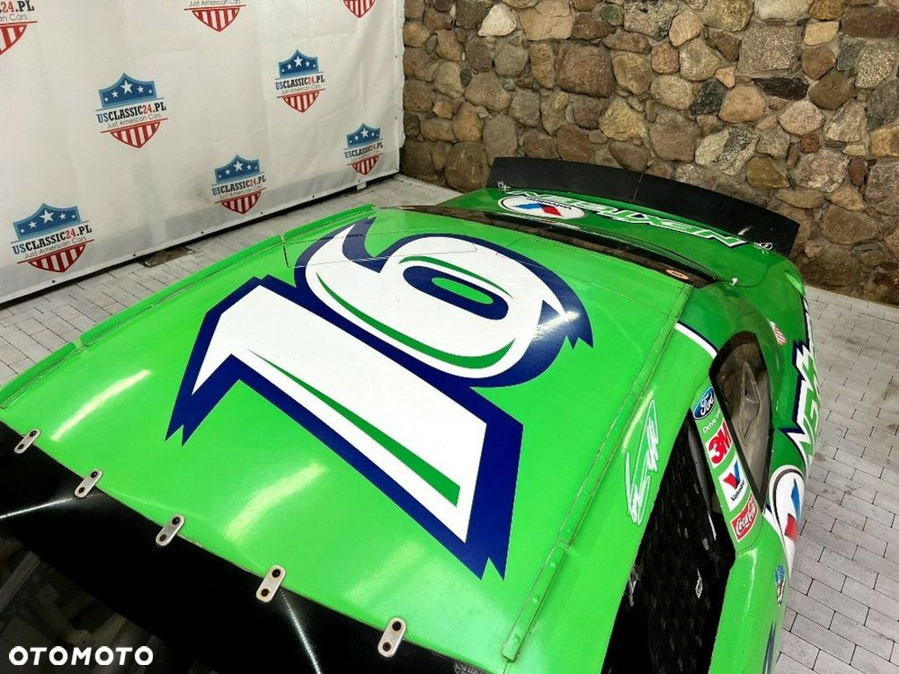 Ford Fusion - 37