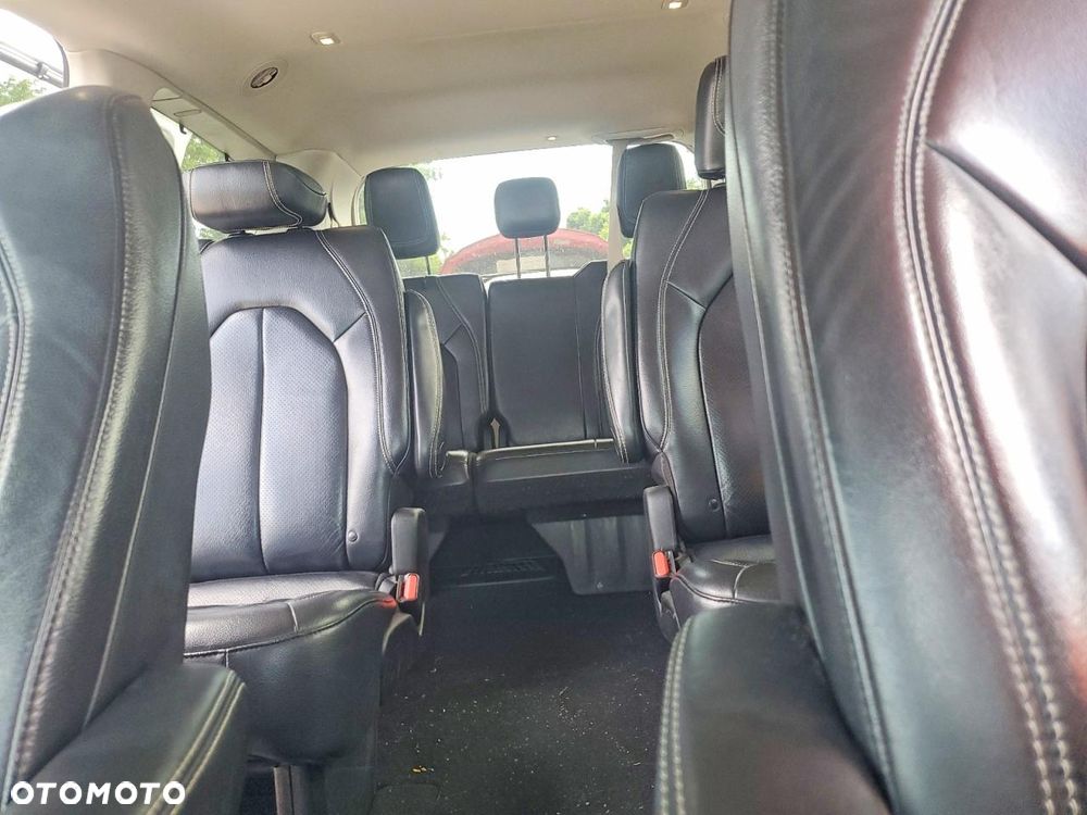 Chrysler Pacifica - 9