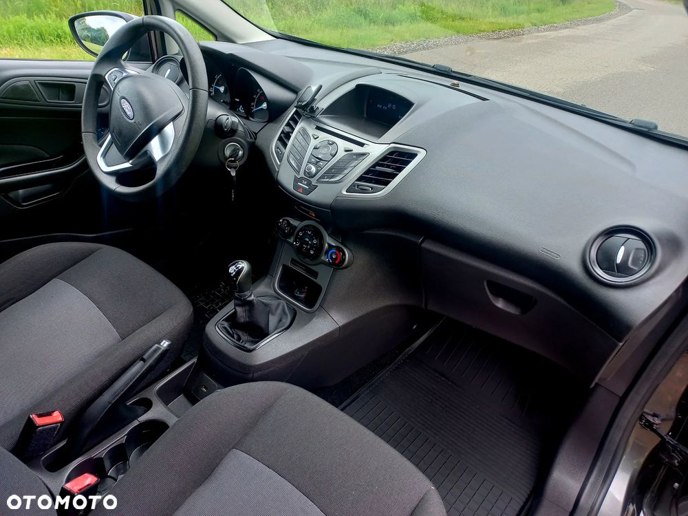 Ford Fiesta 1.25 Celebration - 20