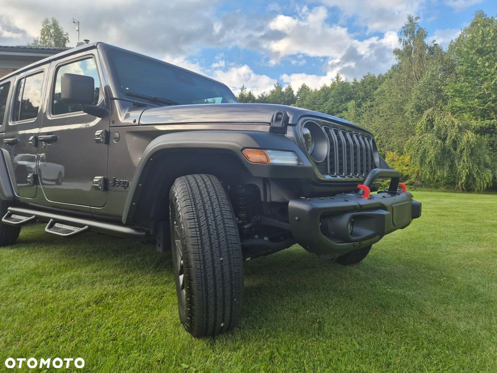 Jeep Wrangler - 8